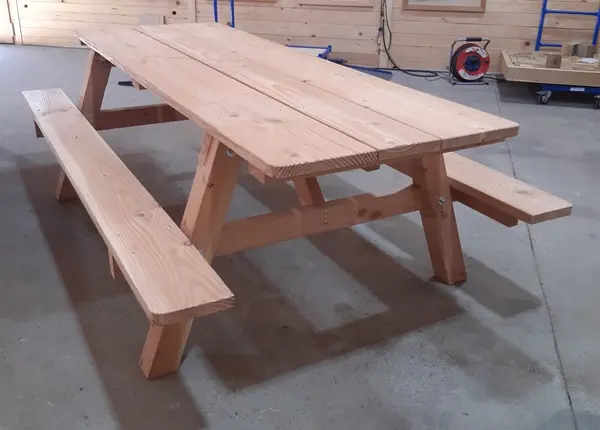 table douglas